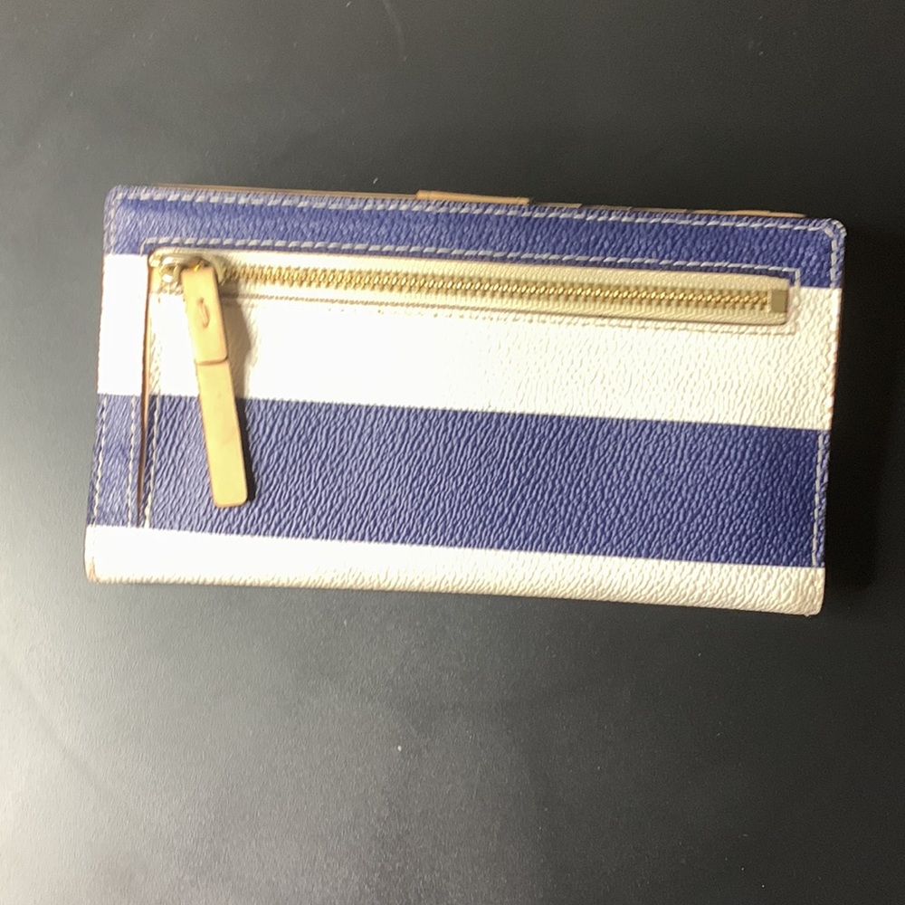 Kate Spade Wallet - Picture 3 of 6